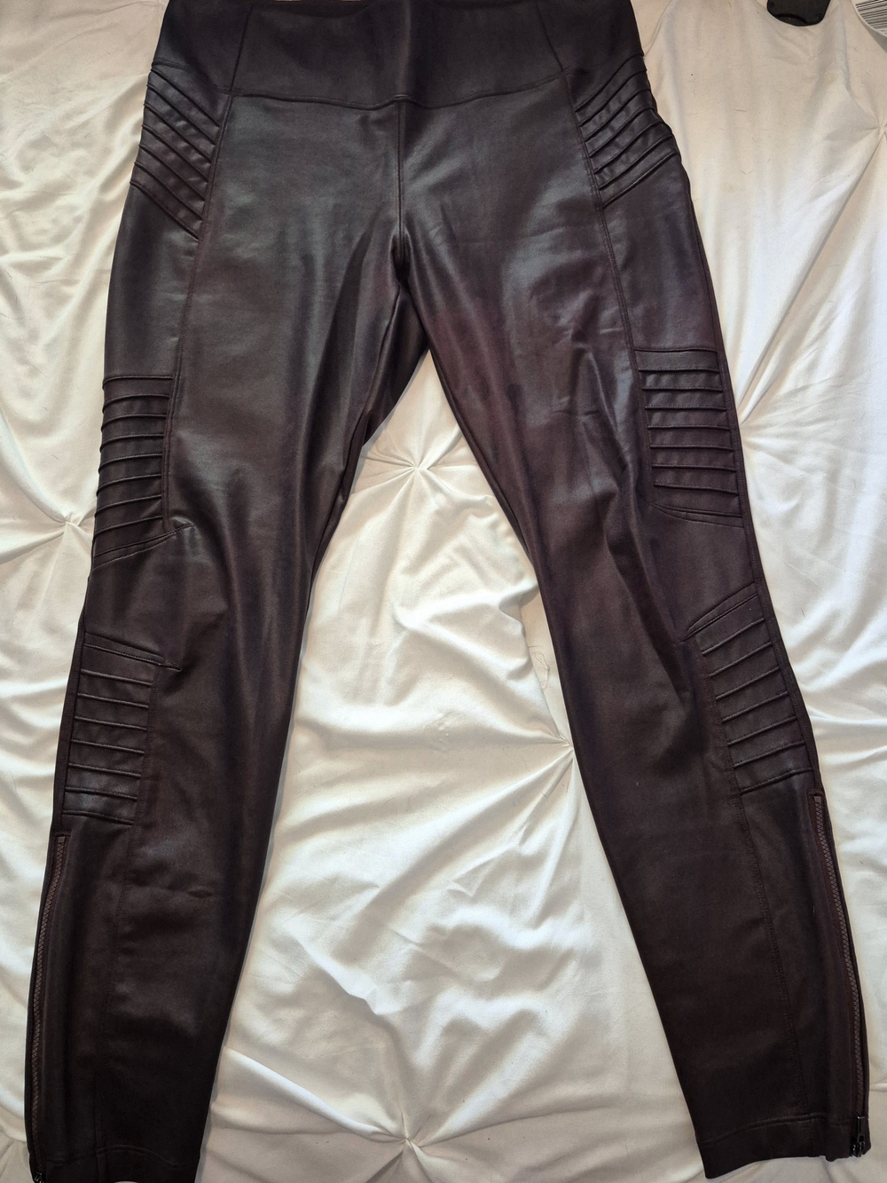 Athleta Delancey Gleam Moto Tight Burgundy Wine Moto Leggings